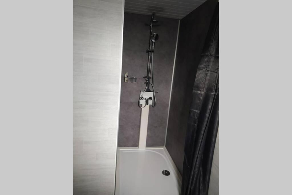 Apartamento Tiny House Amécourt Exterior foto